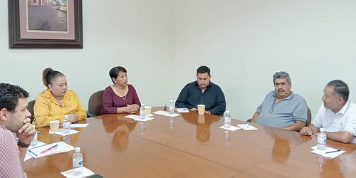 Comisión de movilidad se reunió con representantes de taxistas