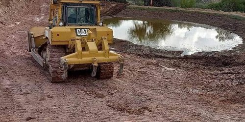 Mantienen trabajos de rehabilitación en bordos y ollas de agua en comunidades de Rioverde