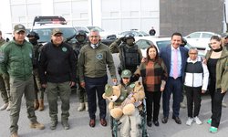 Esperanza Bravo de los Santos cumple sueño por un día de ser policía honoraria