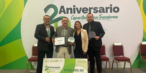 ICAT Rioverde destaca en su 29 aniversario con reconocimientos estatales