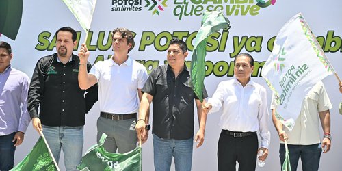 Ricardo Gallardo "enchula" colonia Satélite