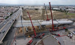 Estado informa de cierres viales por montaje de estelas en sistema atirantado