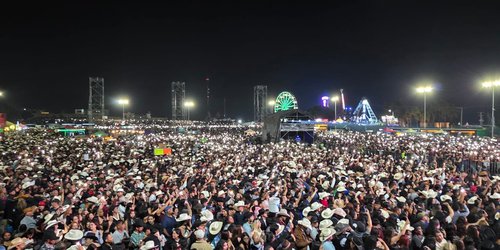 El Potosinazo reúne a 367 mil personas en una noche de música y tradición en la FENAPO