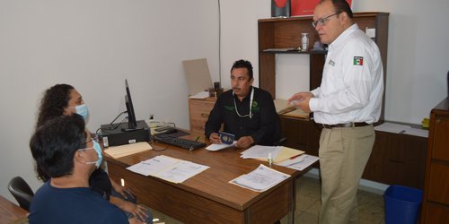 Organizan quinta feria de pasaportes americanos con apoyo del IMEI