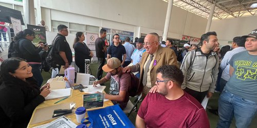 Realizaron feria: "Empléate sin límites parque 3 naciones"