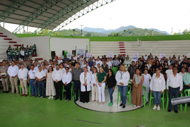 funcionarios_salud_tamazunchale_slp.jpeg