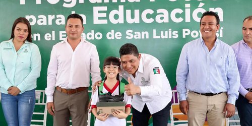 Tendrán seguro de gastos médicos y de vida estudiantes de primarias y secundarias