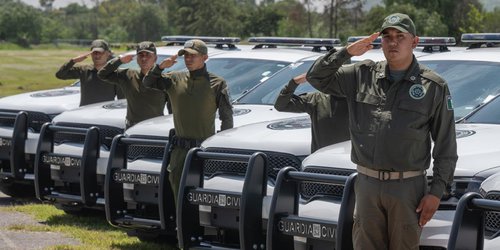 Familias de los tres policías caídos recibirán un millón de pesos y una vivienda: Gobierno de SLP