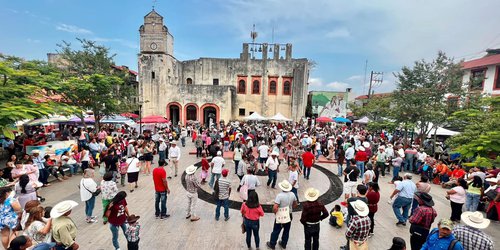 Huapango sin parar en Xilitla, durante 48 horas