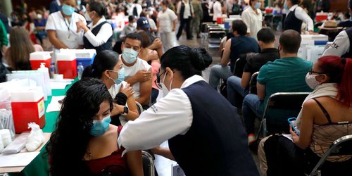 Más de tres mil jóvenes se han contagiado de covid en 40 días