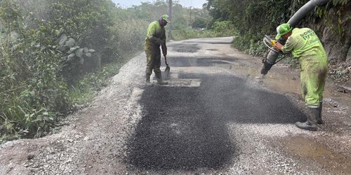Atiende la JEC 360 km de caminos en las cuatro regiones del Estado