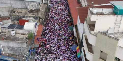 Miles de mujeres marcharon con Ruth González