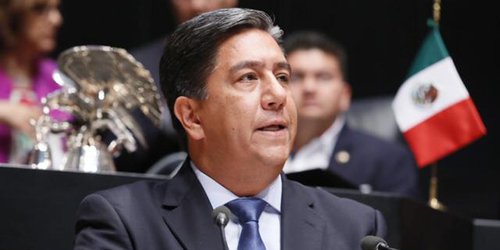 Por pandemia, pide senador Marco Gama que no se cobre ni se corte energía eléctrica