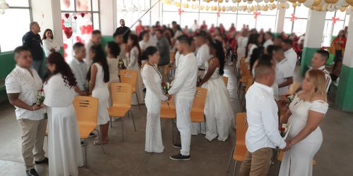 Personas privadas de la libertad contraen matrimonio en San Valentín