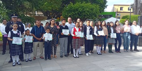 Gobierno de Rioverde reconoció a estudiantes destacados