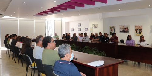 Capacitan a personal del INE SLP en materia de Derechos Humanos