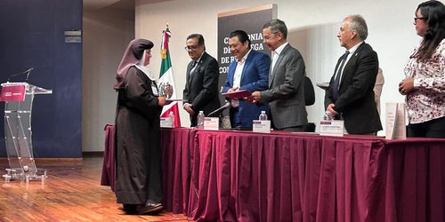 Segob entrega registro a dos iglesias potosinas