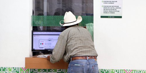 Población vulnerable recibe atención en el Registro Civil