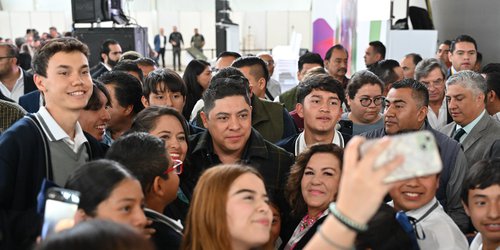 Ricardo Gallardo anuncia programa de titulación gratuita