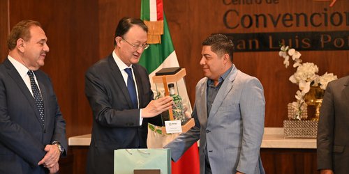 Ricardo Gallardo promueve lazos de unión con Japón