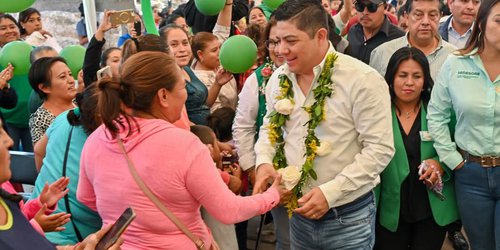 Ricardo Gallardo proyecta mejorar caminos y carreteras en Santa María del Río