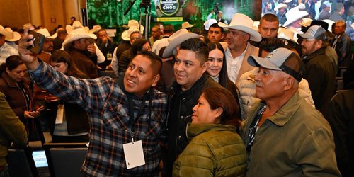 Ricardo Gallardo destinará ganancias de invernaderos de Santa Rita contra la sequía