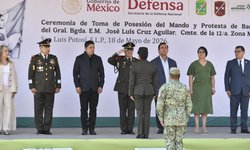 Ricardo Gallardo participa en toma de protesta de nuevo comandante de la 12 Zona Militar