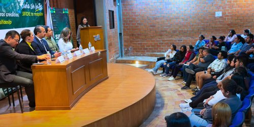Universitarios podrán acceder a créditos de hasta 30 mil pesos para inscripción y titulación